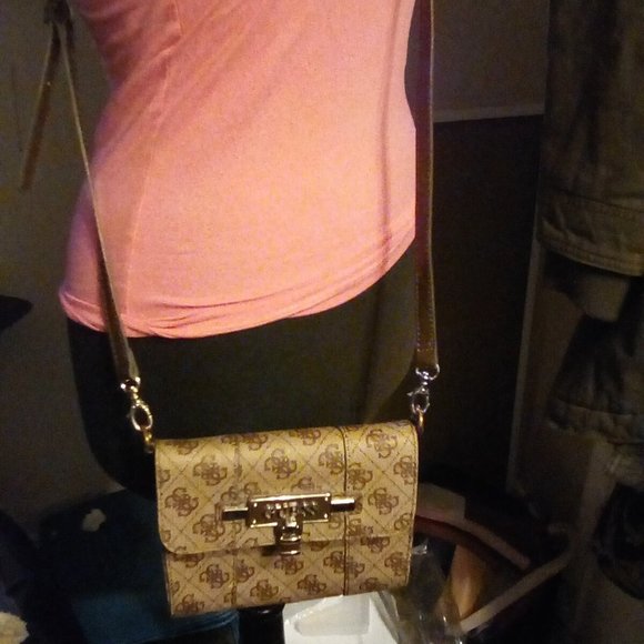 GUESS crossbody min bag - Picture 2 of 4